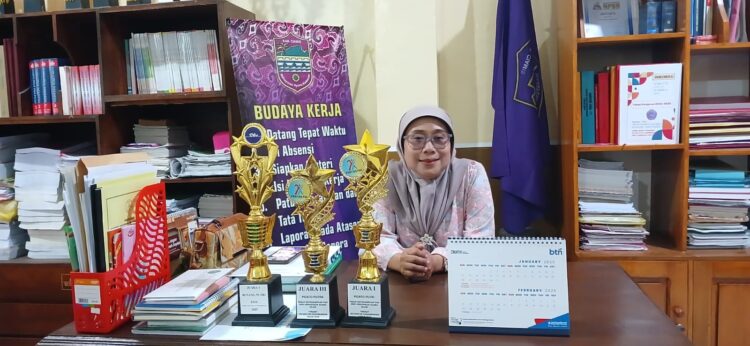 Ika Rosaika, S.Pd.I., M.Pd. Merasa Bangga Tiga Anak Didiknya Meraih Juara O2SN Tingkat Kecamatan