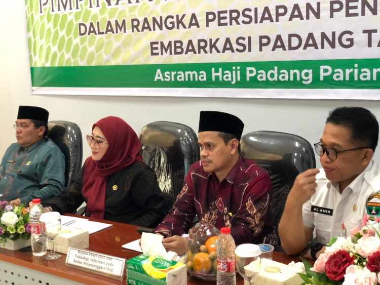 Tinjau Persiapan Haji di Embarkasi Padang, Lisda Hendrajoni Tekankan Evaluasi Sistem