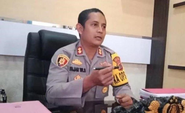 Propam Mabes Polri Tangkap Kapolres Ngada, AKBP Fajar, Terkait Kasus Narkoba dan Pencabulan Propam Mabes Polri Tangkap Kapolres Ngada, AKBP Fajar, Terkait Kasus Narkoba dan Pencabulan
