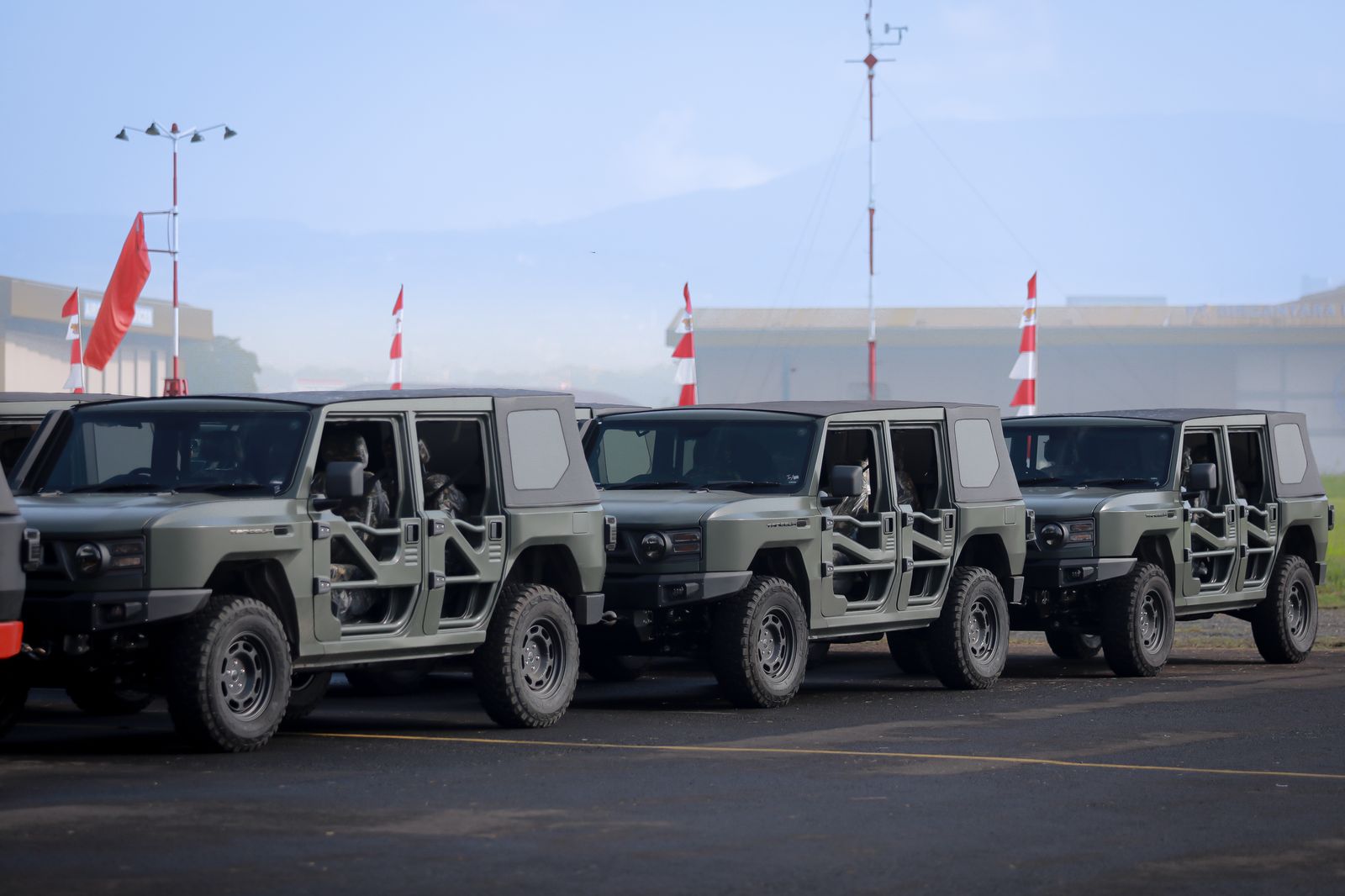 Wali Kota Bandung Muhammad Farhan Apresiasi Inovasi PT Pindad dalam Produksi Kendaraan Maung MV3