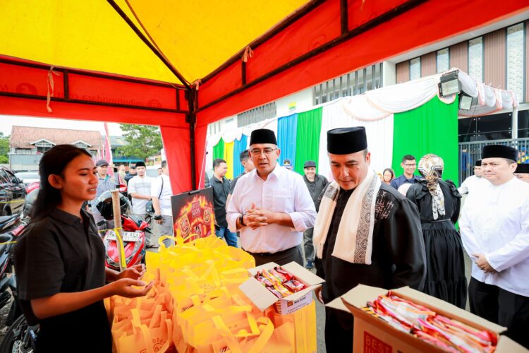 Semarak Ramadan Bandung Utama, Farhan-Erwin Sapa Kecamatan Kiaracondong