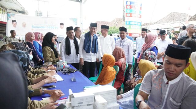 Safari Ramadan Bupati OKI Serap Aspirasi, Berbagi Hingga Beri Layanan Kesehatan Gratis
