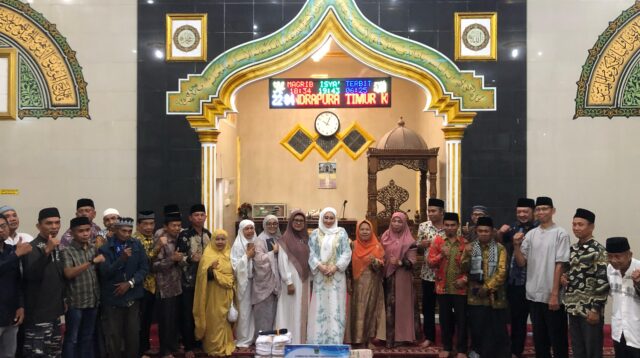 Safari Ramadhan DPW Nasdem Sumbar di Airpura, Lisda Hendrajoni: “Ini Komitmen NasDem Berjalan Beriringan Bersama Rakyat”