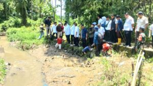 Bupati Dan Wakil Bupati Lahat Tinjau Irigasi Persawahan Desa Tanjung Payang