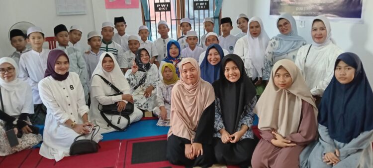 PWI OKI Jalin Ukhuwah Islamiyah Lewat Buka Puasa Bersama dan Santunan PWI OKI Jalin Ukhuwah Islamiyah Lewat Buka Puasa Bersama dan Santunan