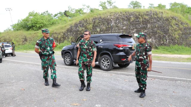 Dandim 1601/Sumba Timur Sambut Kunjungan Kerja Pangdam IX /Udayana di Wairinding