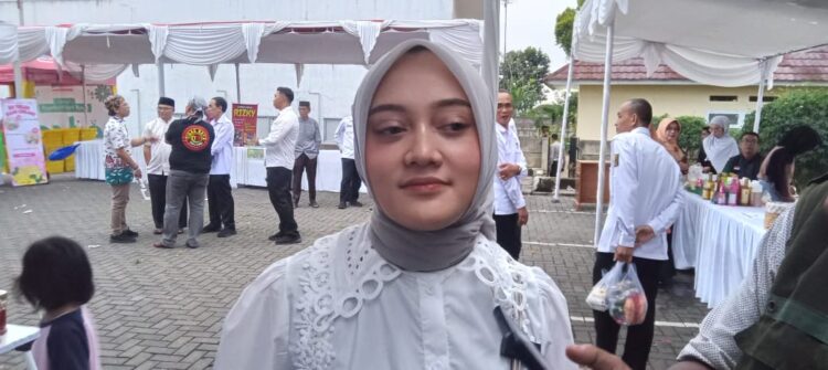 Klarifikasi Rahma Sakura Ramkar Anggota Dewan Kabupaten Sukabumi Terkait CSR Perusahaan Di Kecamatan Sukalarang Klarifikasi Rahma Sakura Ramkar Anggota Dewan Kabupaten Sukabumi Terkait CSR Perusahaan Di Kecamatan Sukalarang