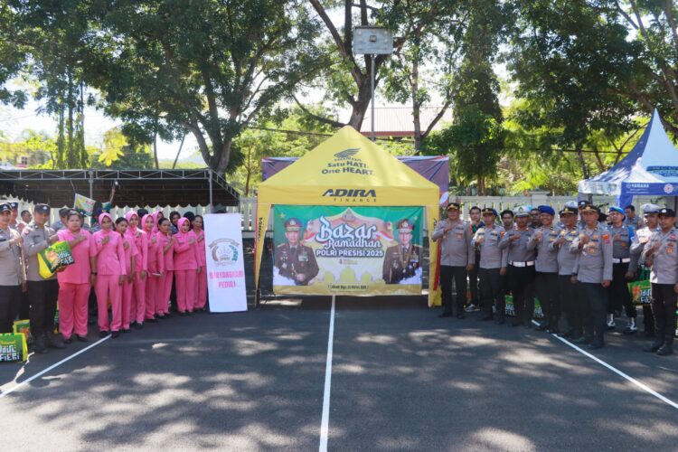 Bantu Masyarakat, Polisi Gelar Bazar Ramadhan di Labuan Bajo Bantu Masyarakat, Polisi Gelar Bazar Ramadhan di Labuan Bajo
