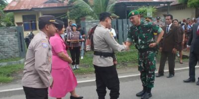 Dandim 1601/Sumba Timur Hadiri Penyambutan Kapolres Sumba Timur Yang Baru