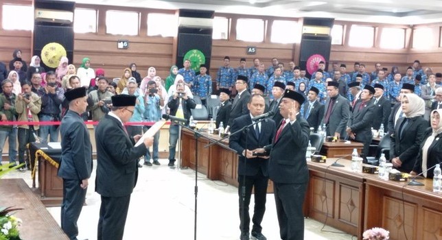 Kepler Sianturi Resmi Dilantik, Genapkan Jumlah Anggota DPRD Kota Tasikmalaya Jadi 45 Orang