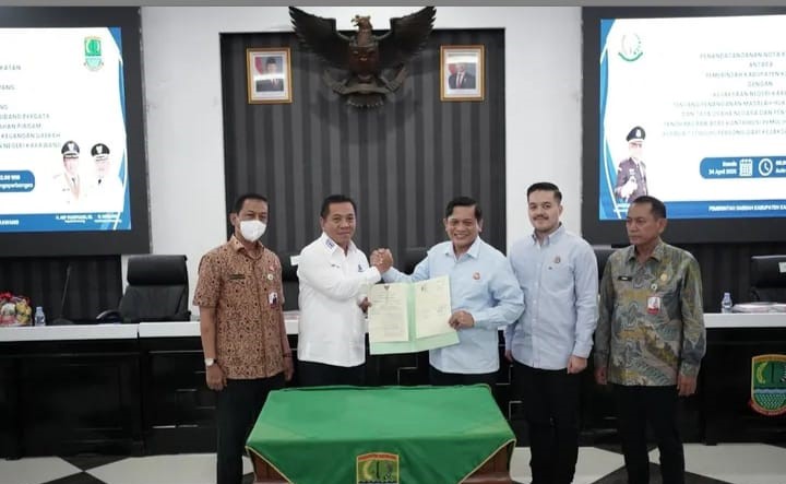 Pemkab Karawang Tandatangani Nota Kesepakatan Bersama Kejari Di Bidang Perdata dan Tata Usaha