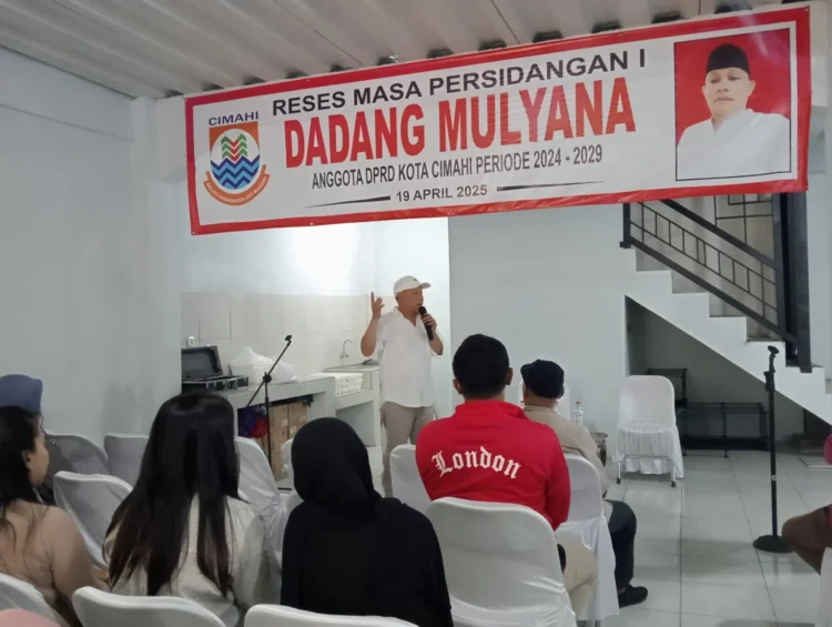 Dadang Mulyana Siap Bantu Biaya Pembersihan Sampah Rp 1 Juta untuk RW 5 Leuwigajah