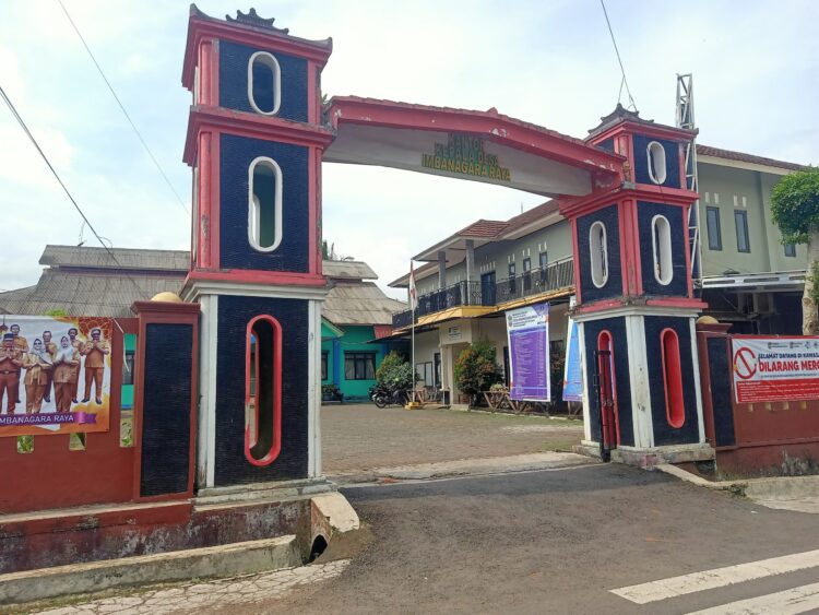 Dugaan Perselingkuhan Oknum Perangkat Desa di Ciamis Jadi Sorotan Dugaan Perselingkuhan Oknum Perangkat Desa di Ciamis Jadi Sorotan,