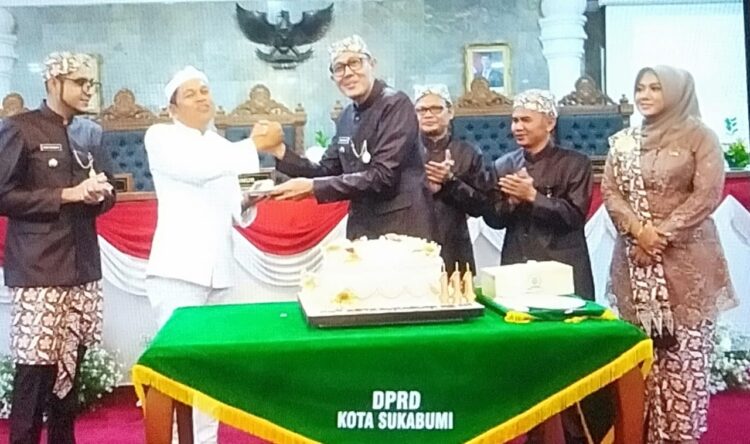 Harlah Kota Sukabumi Ke-111 Di Gelar Di Ruang Rapat Paripurna DPRD Kota Sukabumi,Di Hadiri Gubernur Jawa Barat