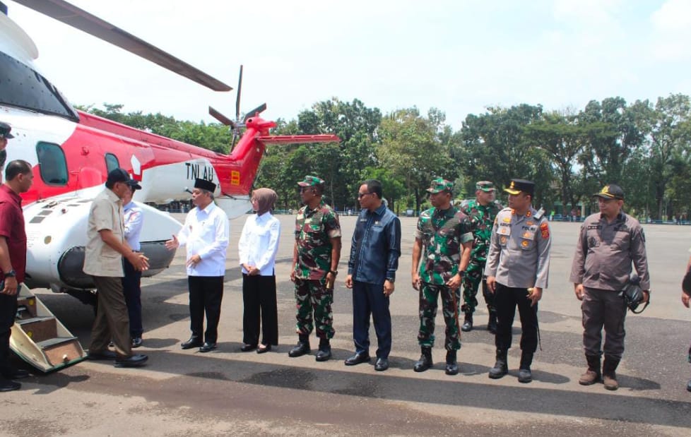 Menhan RI Kunker Di Dodikjur Secata Rindam II/ Sriwijaya Lahat Sekaligus Bahas Pembangunan SMA Unggulan Garuda Di kabupaten Lahat Menhan RI Kunker Di Dodikjur Secata Rindam II/ Sriwijaya Lahat Sekaligus Bahas Pembangunan SMA Unggulan Garuda Di kabupaten Lahat