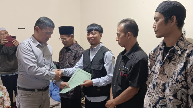 Pengurus RW 11 dan RT Kampung Babakan Jampang Resmi Dilantik, Lurah Cisarua Tekankan Sinergi Demi Kesejahteraan Warga,