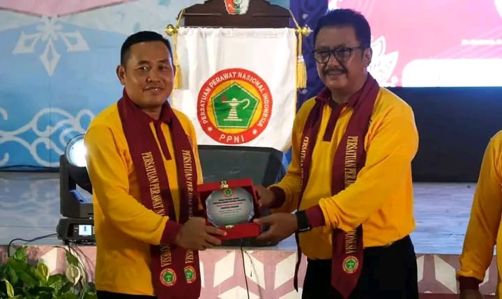 Hut Ke-51 PPNI Yang Memiliki Program Pro Masyarakat, Bupati Ajak Nakes Berikan Pelayanan Yang Terbaik Untuk Masyarakat