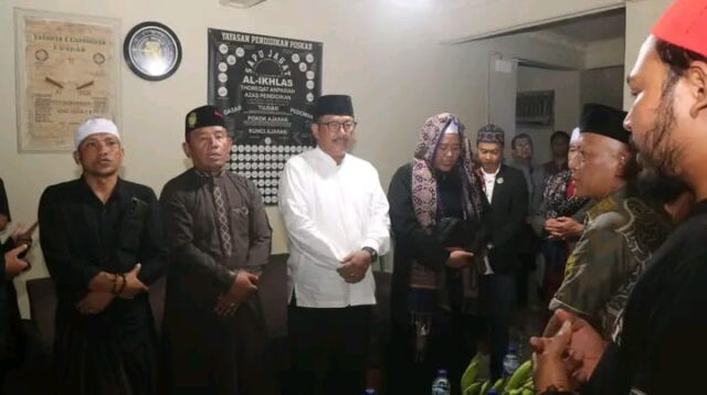 Haul Guru Besar Sapu jagat Pentingnya Kebersamaan Untuk Wujud Kan Sukabumi Mubarokah