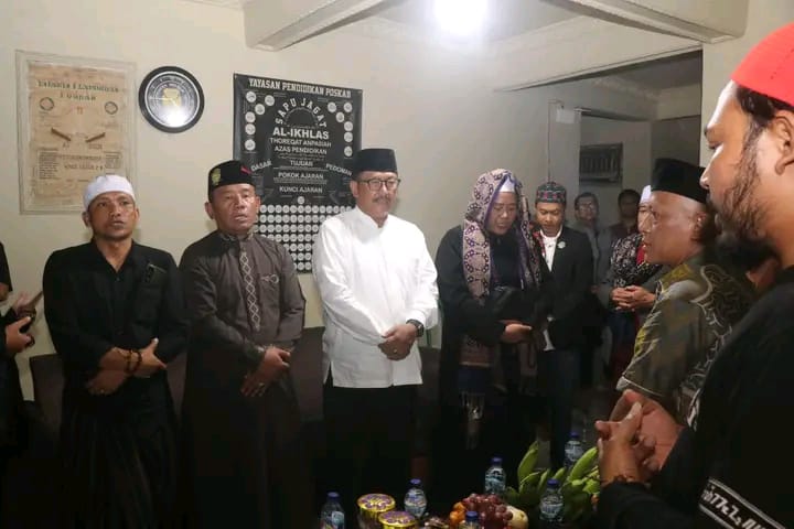 Haul Guru Besar Sapu jagat Pentingnya Kebersamaan Untuk Wujud Kan Sukabumi Mubarokah