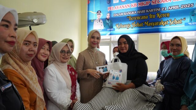 Hari Kartini, Pemkab OKI Hadirkan Layanan KB Serentak