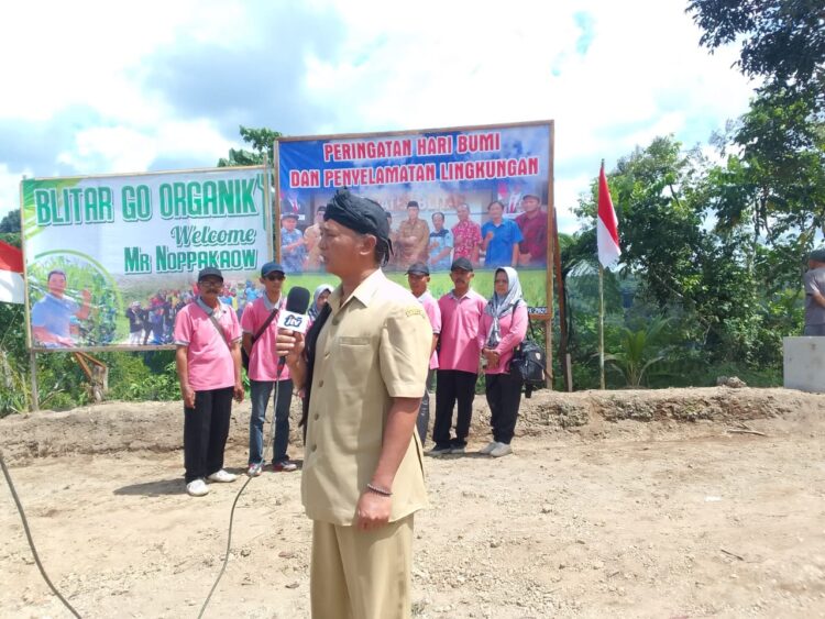 Pemerintah Desa dan Pokmas Desa Gadungan Peringati Hari Bumi dengan Swadaya Murni Tanam Pohon Alpukat dan Durian