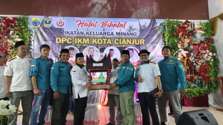 Pengurus IKMT dan DPD PKDP Tasikmalaya Hadiri Halal Bihalal DPC IKM Kota Cianjur