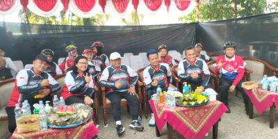 Semarak HUT ke-41 RSUD Ngudi Waluyo Wlingi, Bupati dan Wabup Blitar Gowes Bareng Masyarakat Semarak HUT ke-41 RSUD Ngudi Waluyo Wlingi, Bupati dan Wabup Blitar Gowes Bareng Masyarakat