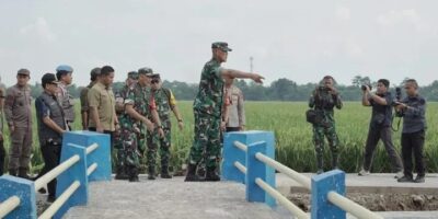 Kunjungan Tim Wasev TMMD Kodim 0604/Karawang ke-124 Tahun Anggaran 2025 di Desa Mekarasih Banyusari