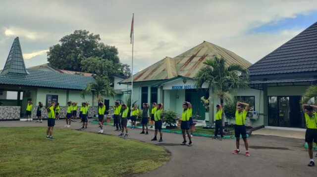 Upaya Menjaga Kebugaran Tubuh Prajurit, Kodim 1601/Sumba Timur Laksanakan Lari Pagi