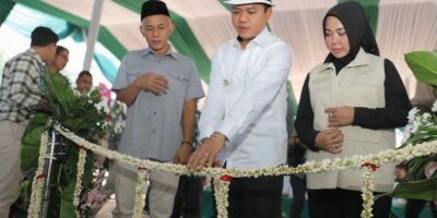 Bupati Bandung Resmikan Alun-alun Paseh sebagai Ruang Publik Sehat dan Inklusif Bupati Bandung Resmikan Alun-alun Paseh sebagai Ruang Publik Sehat dan Inklusif