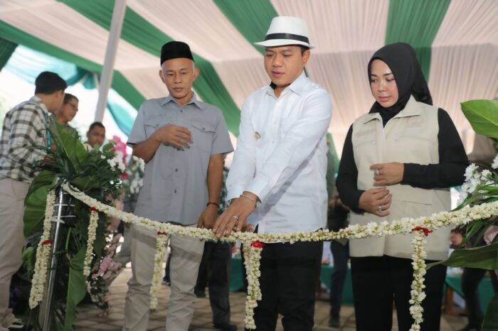 Bupati Bandung Resmikan Alun-alun Paseh sebagai Ruang Publik Sehat dan Inklusif Bupati Bandung Resmikan Alun-alun Paseh sebagai Ruang Publik Sehat dan Inklusif