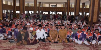 Wakil Bupati dr H. Irfan Lepas Jama’ah Calon Haji Kabupaten Bima