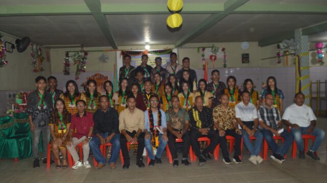 Ladang Pengabdian, Bukan Panggung Pujian