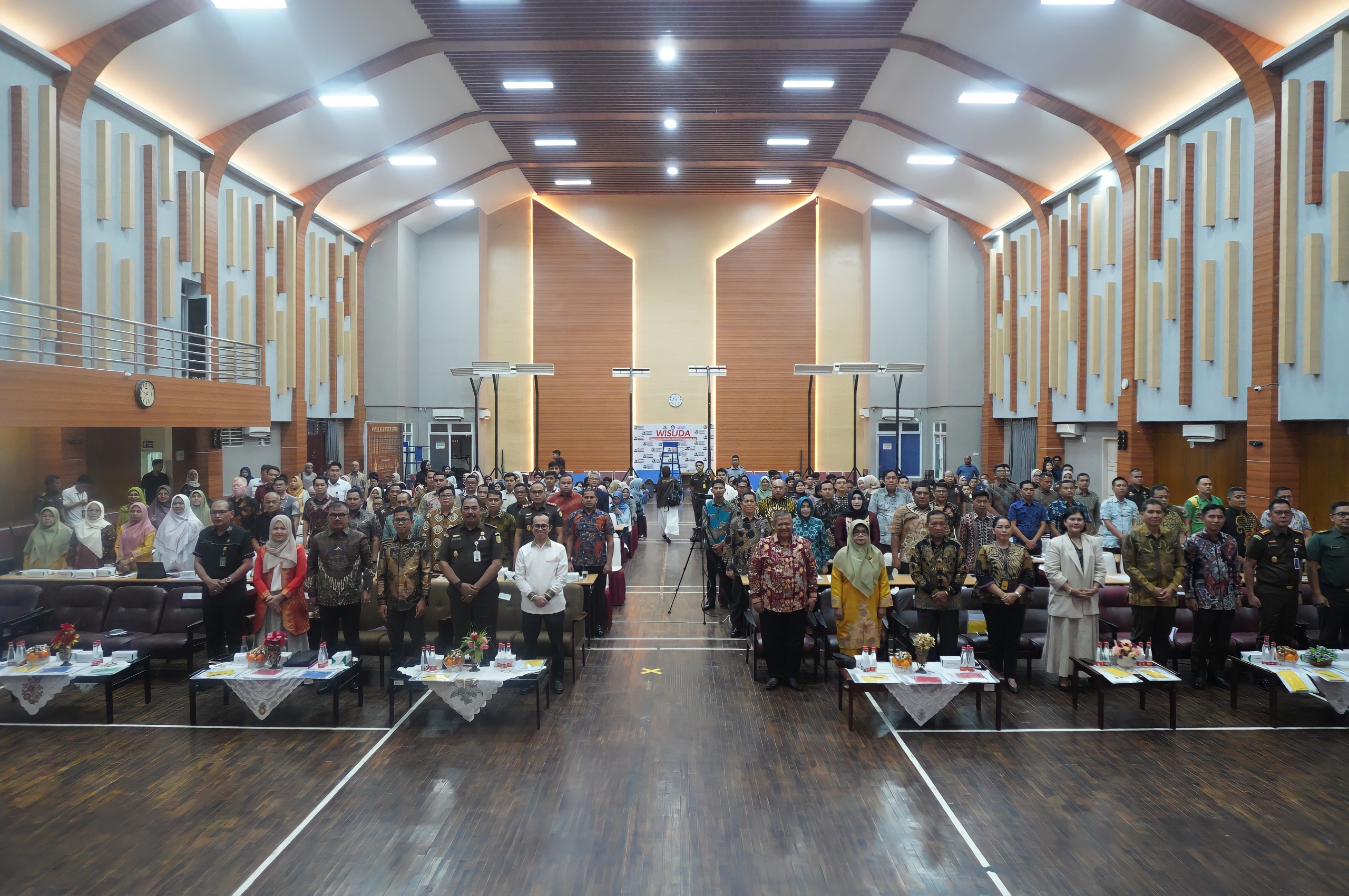 Kajati Sumbar dan Komisi Kejaksaan RI Gelar Kegiatan Focus Group Discussion (FGD) Tentang Rancangan KUHAP Bersama Fakultas Hukum Unand