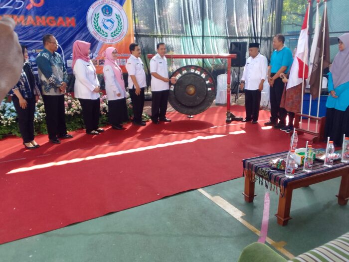 JOB Fair SMKN 1 Kademangan Blitar 2025: Wadah Sinergi Dunia Pendidikan Dan Industri