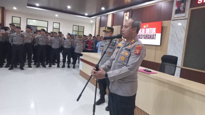 Polresta Balikpapan Gelar Apel Kesiapan Pengamanan Aksi Damai AMKB Polresta Balikpapan Gelar Apel Kesiapan Pengamanan Aksi Damai AMKB