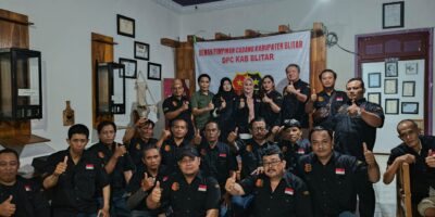 DPC Kabupaten Blitar LPK-RI Gelar Rapat Rencana Kerja dan Bagi KTA ,Seragam Resmi DPC Kabupaten Blitar LPK-RI Gelar Rapat Rencana Kerja dan Bagi KTA ,Seragam Resmi