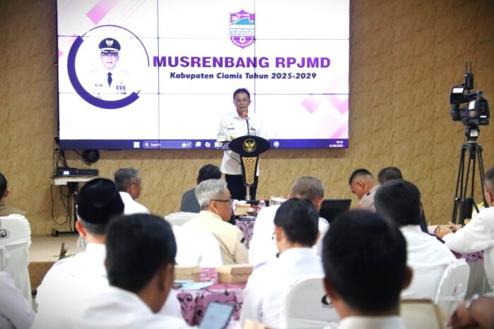 Musrenbang RPJMD 2025–2029 Resmi Dibuka, Bupati Ciamis Tegaskan Komitmen Sinergi Pembangunan Berkelanjutan Musrenbang RPJMD 2025–2029 Resmi Dibuka, Bupati Ciamis Tegaskan Komitmen Sinergi Pembangunan Berkelanjutan