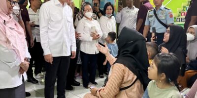 Wapres Gibran Tinjau Langsung Program Cek Kesehatan Gratis di Puskesmas Mekarmukti