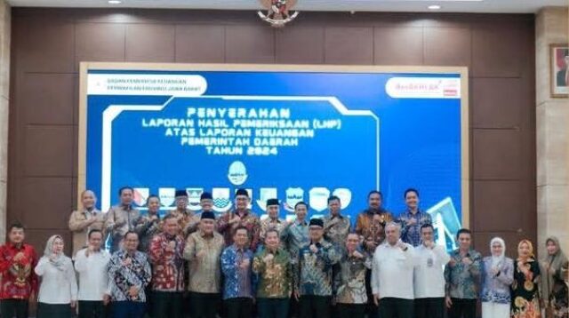 Ketua DPRD Karawang Hadiri Penyerahan LHP BPK Jabar
