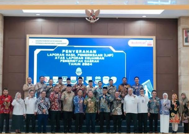 Ketua DPRD Karawang Hadiri Penyerahan LHP BPK Jabar