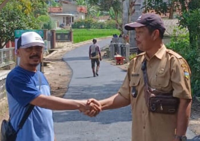 Pemdes Sukapada Realisasikan Proyek Hotmix Jalan di Dua Kampung KP Pasantren & KP Cidahu Dikerjakan oleh Tim Ahli Aa Permana