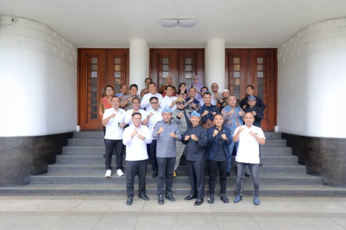 Kota Bandung Jadi Inspirasi Karawang Kelola Aset dan APBD