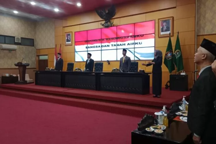 DPRD Kota Blitar Gelar Rapat Paripurna Bahas Dua Raperda Strategis DPRD Kota Blitar Gelar Rapat Paripurna Bahas Dua Raperda Strategis