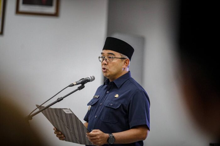 Wali Kota Bandung Lantik 183 Kepala Sekolah: “Pendidikan Harus Jadi Laboratorium Perubahan”