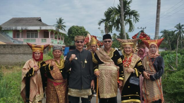 Batagak Penghulu di Pelangai Kaciak, Hendrajoni Disambut Positif oleh Masyarakat 