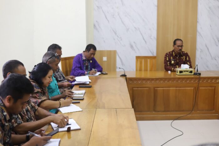 Bupati Sumba Tengah Pimpin Rapat Koordinasi Percepatan Pengelolah Lahan Musim Tanam Kedua