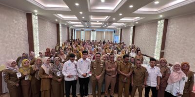 120 Peserta Ikuti Bimtek PBD, Ini Pesan Hendrajoni Bupati Pessel 120 Peserta Ikuti Bimtek PBD, Ini Pesan Hendrajoni Bupati Pessel