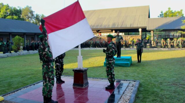 Kodim 1608/Bima Gelar Upacara Bendera 17-an : Kembangkan Inovasi dan Terobosan Mendukung Program TNI-AD