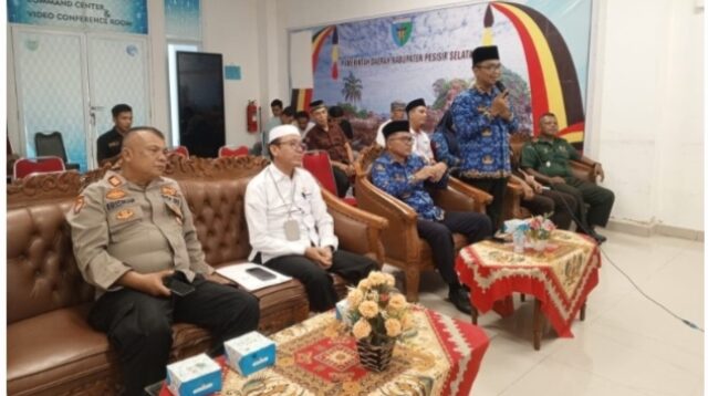 Pemkab Pessel Gelar Zoom Meeting “Sapa Jemaah Haji Pessel 2025” Bertajuk Jendela Hati